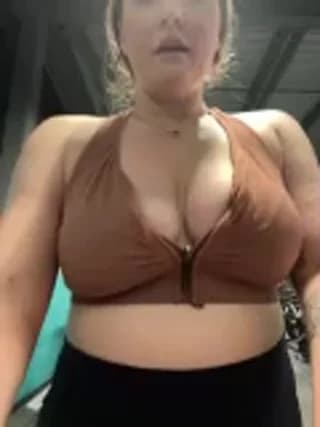 bustybonnieuk thumbnail