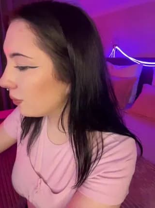 CurvyWoman- - bongacams