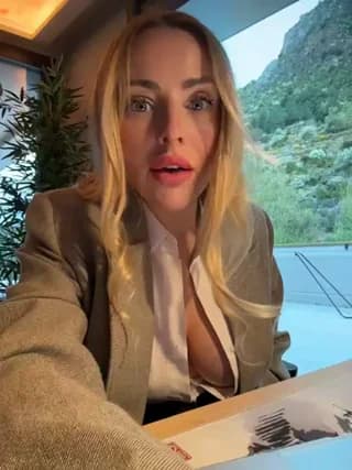 EmaSalis - stripchat