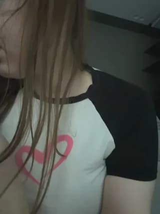 HornyGirlH - stripchat