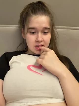 HornyGirlH - stripchat