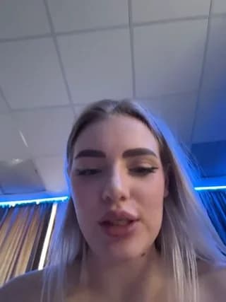 HugeBoobsAlice - stripchat