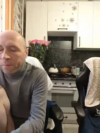 Innokentiy449 - bongacams