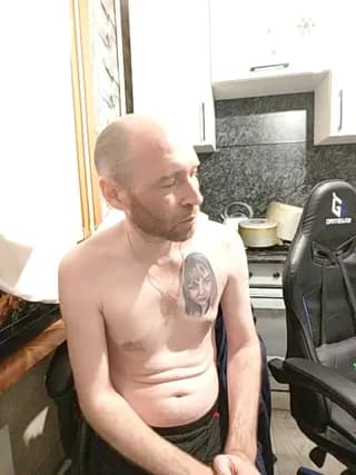 Innokentiy449 - bongacams