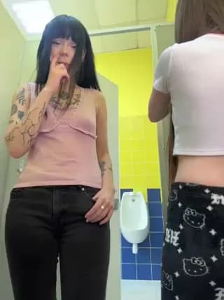 KnockKnock- - stripchat