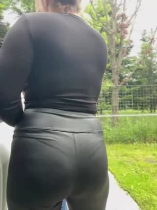 MeganFoxiyyy - stripchat