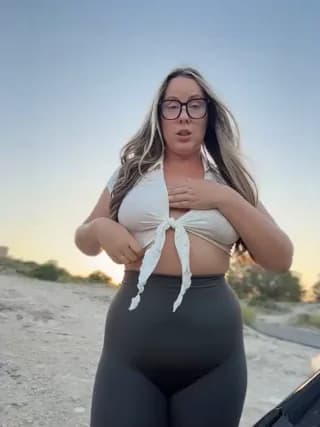 Mona_Plus - stripchat