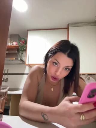 Noeliagglow - stripchat