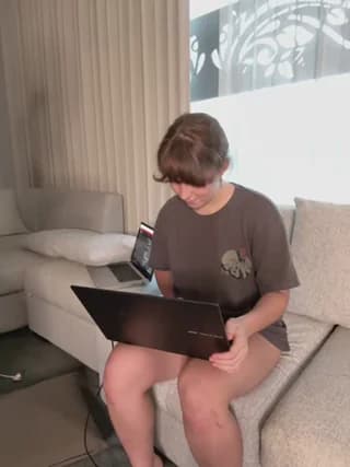 Nura_n_Sarah - stripchat