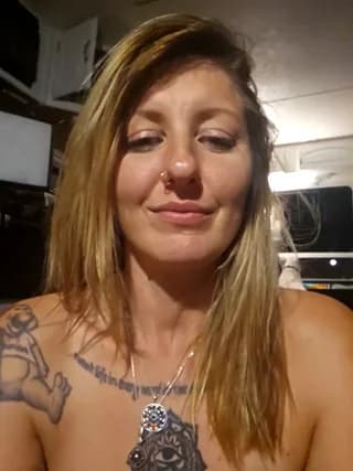 SheIsSomething - stripchat