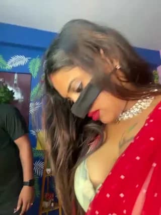 V-Hot-Sweti - stripchat