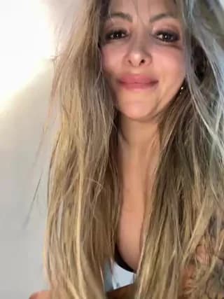 _Abril-Office1 - stripchat