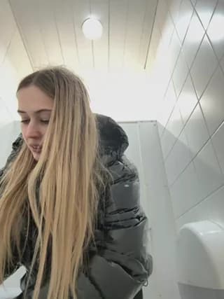 blonde_exe - stripchat